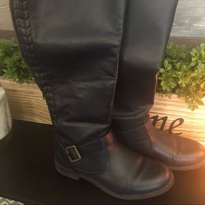 NAVY Zip up Boot!